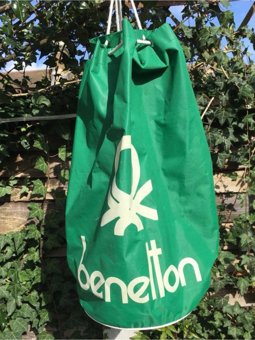 EUC UNITED COLORS OF BENETTON Green Logo Duffle Tote Bag Vintage 1990s 80s